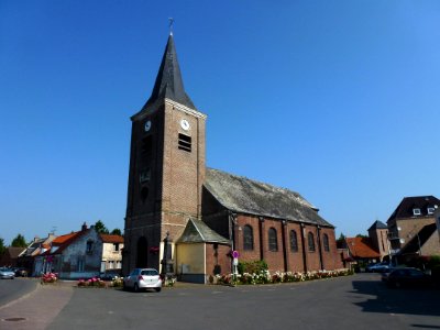 Beuvry-la-Forêt (Nord, Fr) église, extérieur