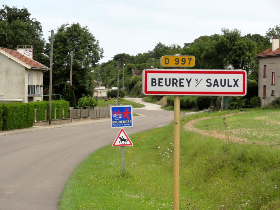 Beurey-sur-Saulx (Meuse) city limit sign