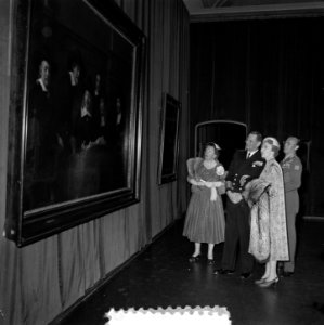 Bezoek Deense Koninklijke familie aan Amsterdam, bezoek Rijksmuseum, Bestanddeelnr 906-4217