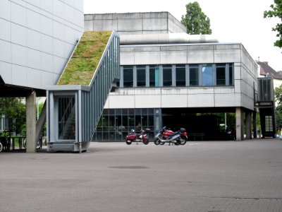 Beuth-Hochschule für Technik Berlin 2011-06-24 Haus Bauwesen und Mensaeingang