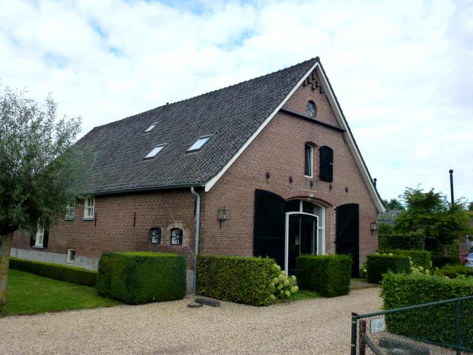 Beuningen (Gld) boerderij Kaperhof (1869) Hogewaldstraat 12 ahterkant