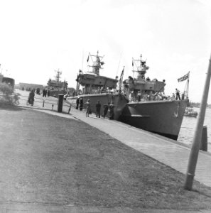 Bezoek Britse mijnenvegers aan Rotterdam De schepen aan de havenkade, Bestanddeelnr 912-5832