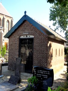 Beuningen Rijksmonument 523149 lijkenhuisje bij Dorpsingel 1