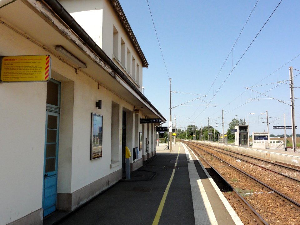 Beuzeville-le-Grenier (Seine-Mar.) la gare (03)