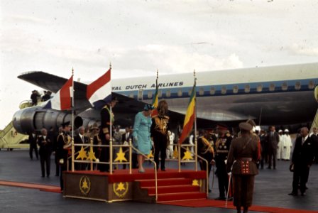 Bezoek Koningin Juliana , Pr. Bernhard , Pr. Beatrix Pr. Claus aan Ethiopie aan, Bestanddeelnr 254-8267