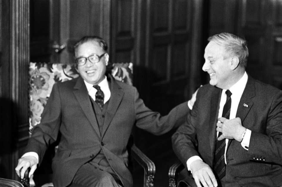 Bezoek Chinese premier Zhao Ziyang Zhao Ziyang met voorzitter Steenkamp, Bestanddeelnr 933-3551