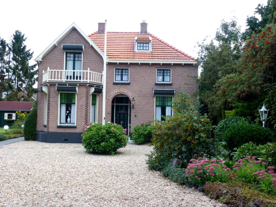 Beuningen (Gld) Villa Rumah Senang, van Heemstraweg 61 voorgevel