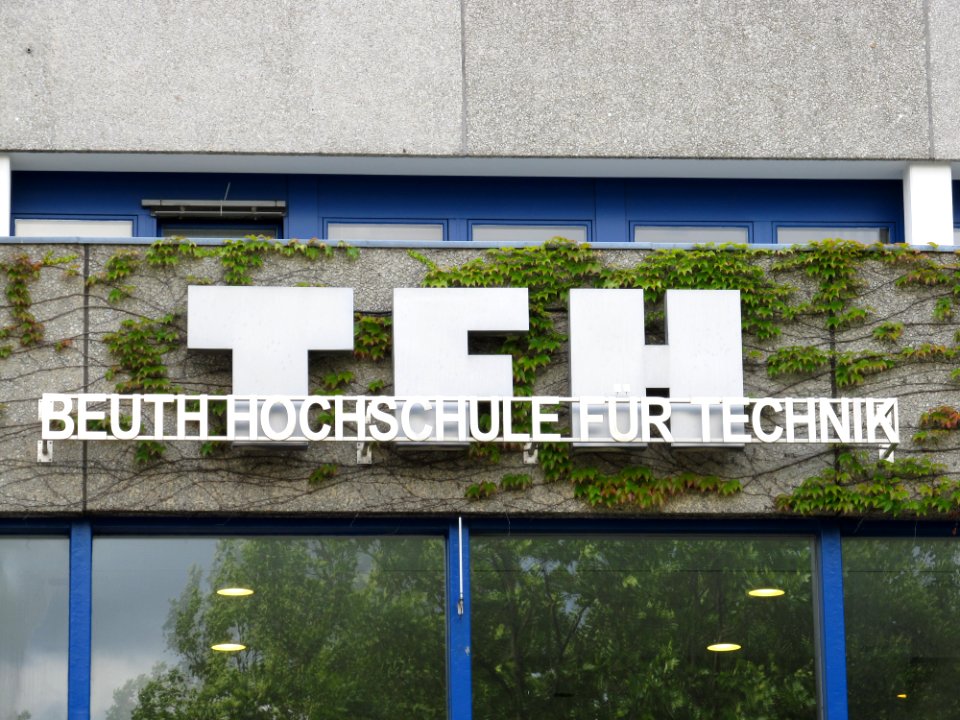 Beuth-Hochschule für Technik Berlin 2011-06-24 Name