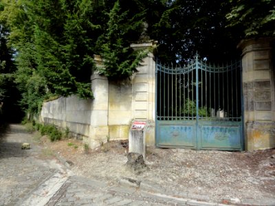 Beurey-sur-Saulx (Meuse) portail château détruit