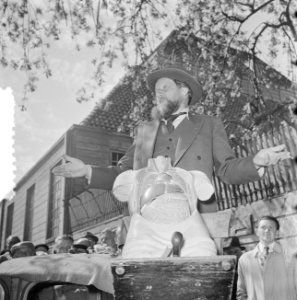 Bevrijdingsstandwerkersmarkt Amsterdam. Kwakzalver, Bestanddeelnr 934-5481