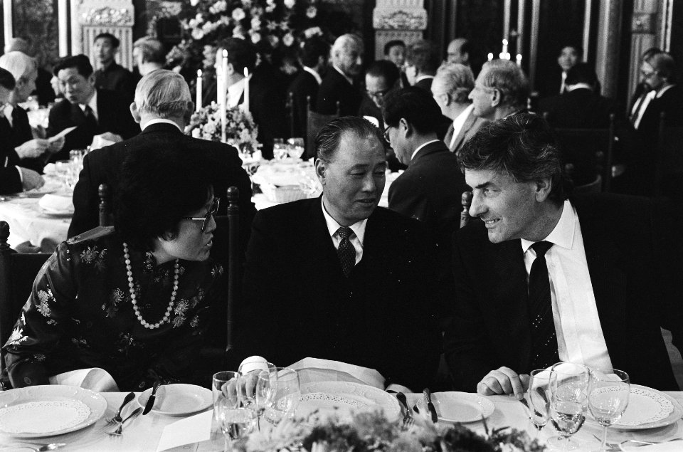 Bezoek Chinese premier Zhao Ziyang , met premier Lubbers tijdens regeringsdiner, Bestanddeelnr 933-3561