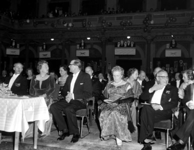 Bezoek Hare Majesteit de Koningin aan gala-avond Europa en het Boek in het Con, Bestanddeelnr 914-9792