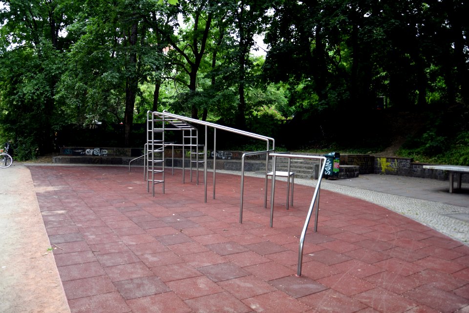 Bewegungsparcours Friedrichsfelde (Berlin) 2v5