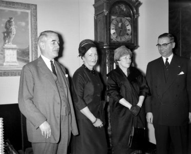 Bezoek Britse Ambassadeur Sir en Lady Noble aan Amsterdam Sir Andrew Noble, Lad, Bestanddeelnr 912-1777