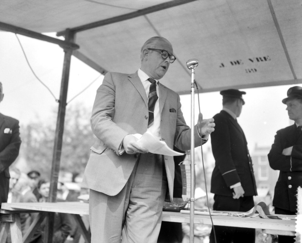 Bevrijdingsmarkt op het Amstelveld te Rotterdam, Bestanddeelnr 911-2350