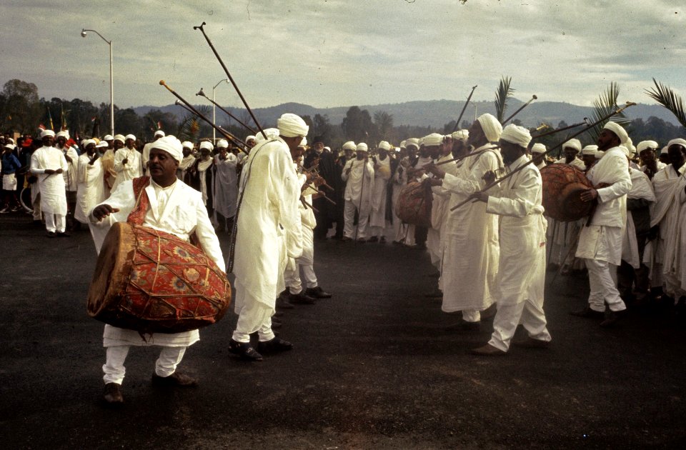 Bezoek Koningin Juliana , Pr. Bernhard , Pr. Beatrix Pr. Claus aan Ethiopie bez, Bestanddeelnr 254-8288