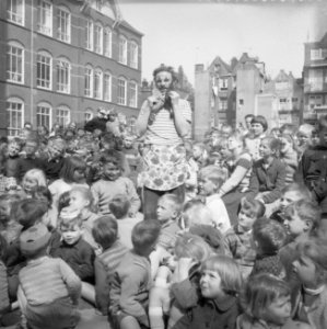 Bevrijdingsdag in de Karthuizerspeeltuin, Bestanddeelnr 909-5406