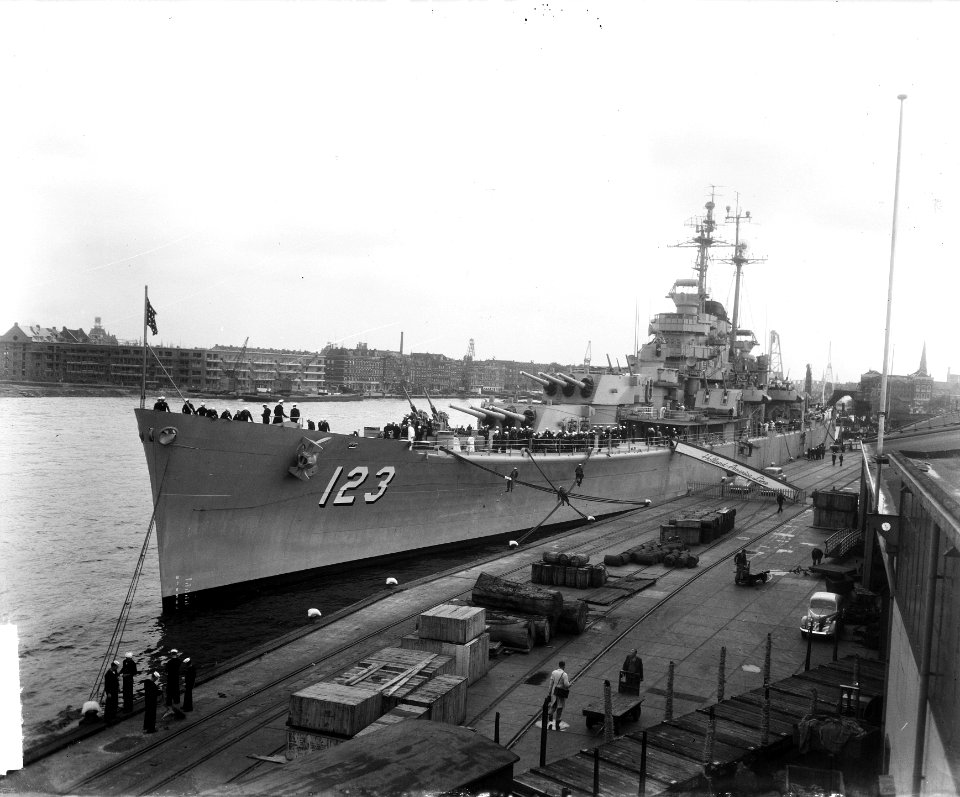 Bezoek Amerikaanse vloot aan Rotterdam. Zware kruiser USS Albany, Bestanddeelnr 904-6329