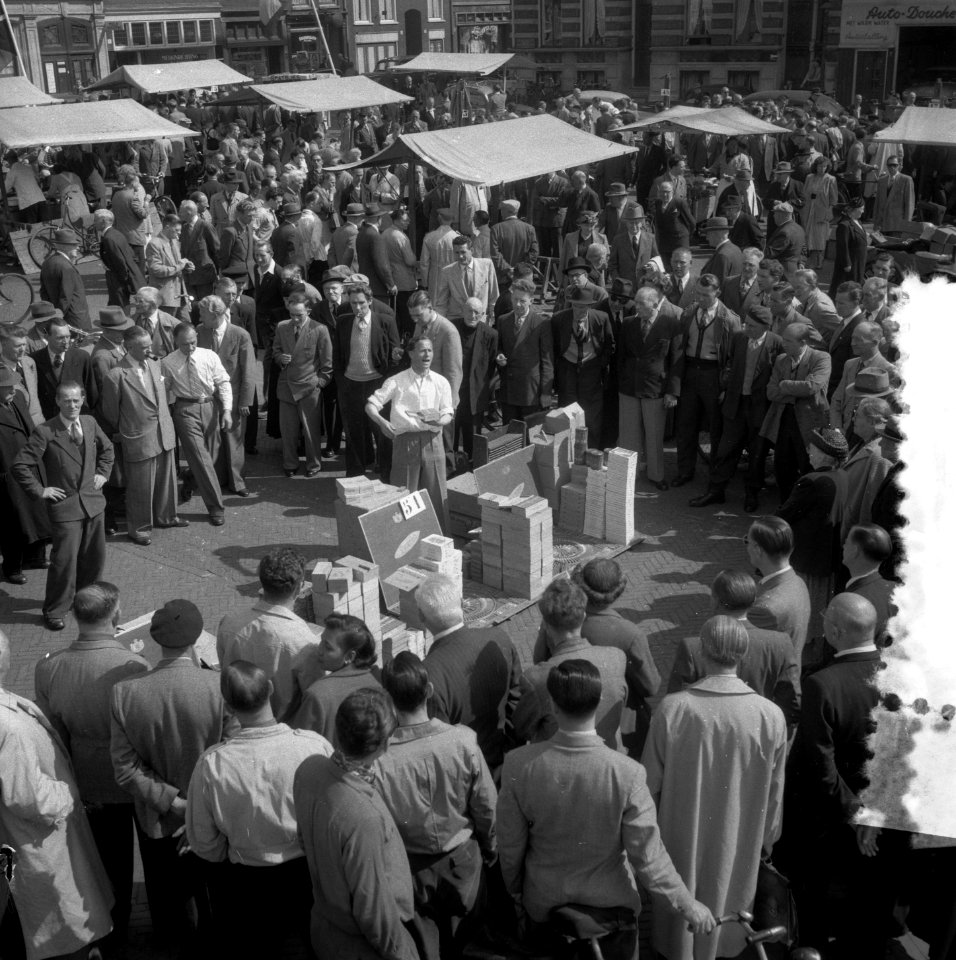 Bevrijdingsmarkt Amstelveld Amsterdam, strijd standwerker Nederland Belgie, Bestanddeelnr 906-4569