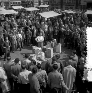 Bevrijdingsmarkt Amstelveld Amsterdam, strijd standwerker Nederland Belgie, Bestanddeelnr 906-4569