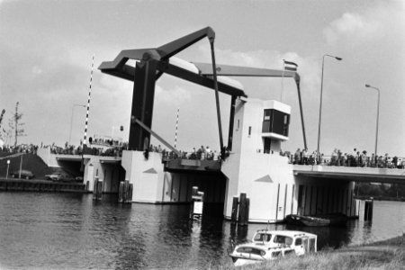 Beweegbare deel van de brug, Bestanddeelnr 932-7023