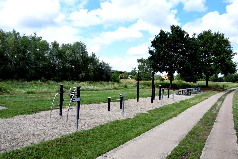 Bewegungsparcours Schmetterlingswiesen Berlin 6v7