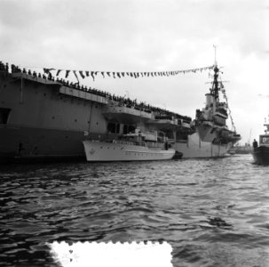 Bezoek Deense Koninklijke familie tweede dag Rotterdam bezoek Karel Doorman, Bestanddeelnr 906-4250