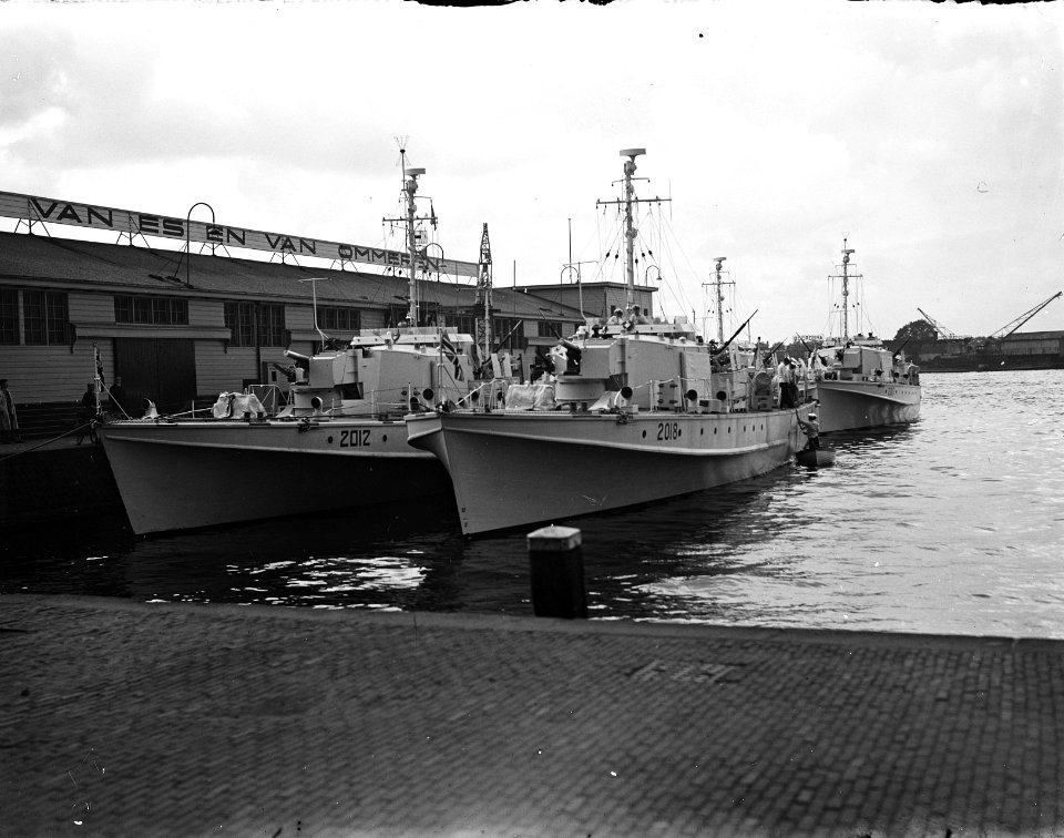 Bezoek Engelse motortorpedoboten in Amsterdam, Bestanddeelnr 902-8234