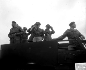 Bezoek Eisenhower aan de MDK, Bestanddeelnr 904-5572