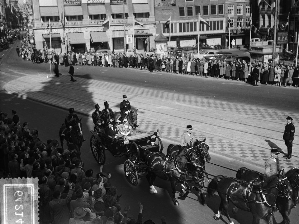 Bezoek Deense Koninklijke familie aan Amsterdam, rijtoe in de middag, Bestanddeelnr 906-4214