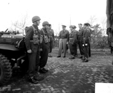 Bezoek Eisenhower aan de MDK, Bestanddeelnr 904-5578
