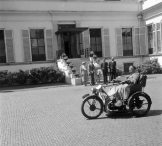 Bezoek Engelse invaliden aan Soestdijk, Bestanddeelnr 904-6178