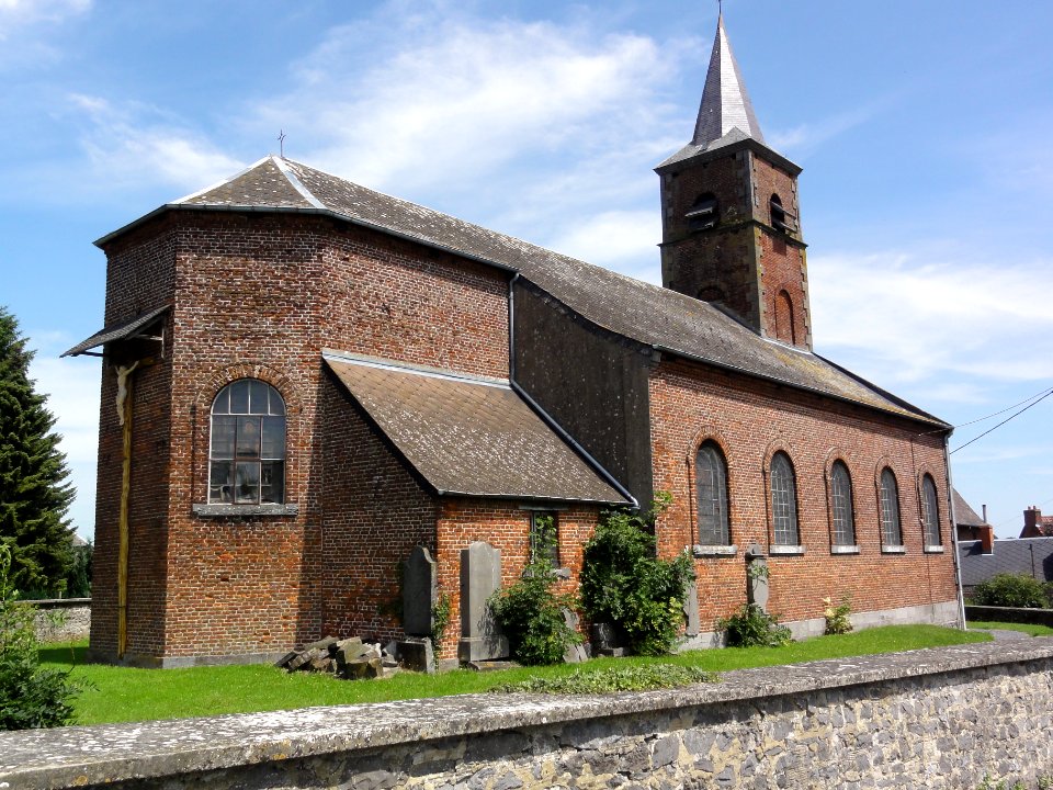 Bettrechies (Nord, Fr) église, latéral