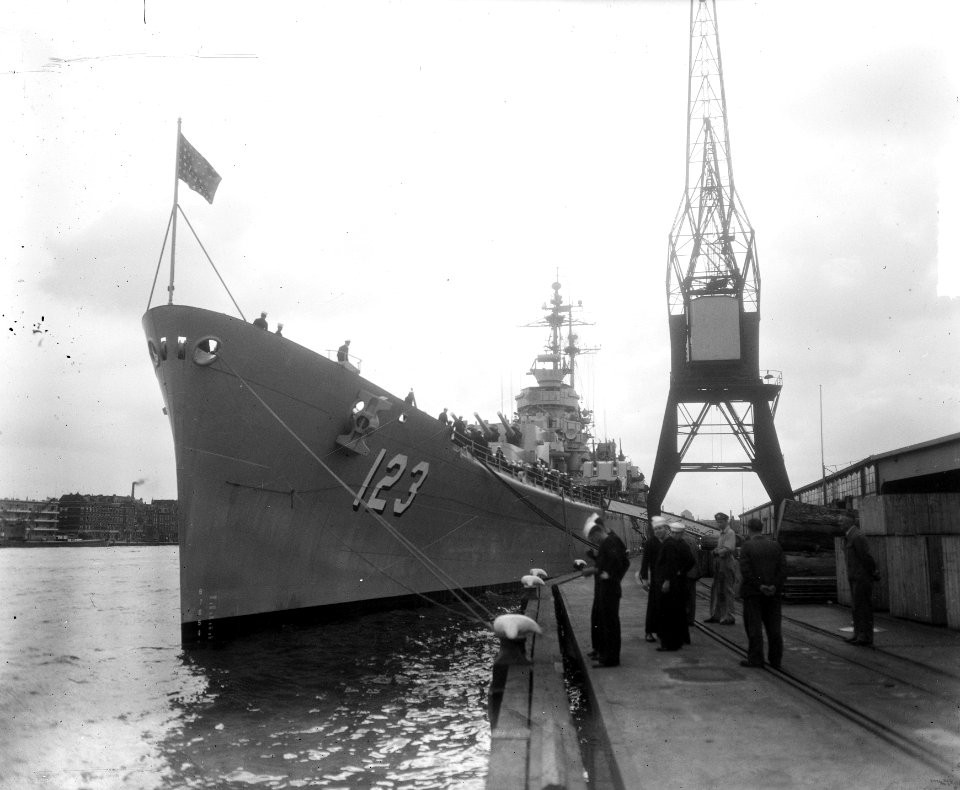 Bezoek Amerikaanse vloot aan Rotterdam. Zware kruiser USS Albany, Bestanddeelnr 904-6332