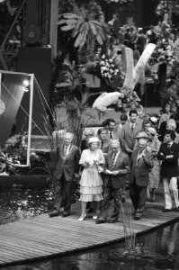 Bezoek aan de tentoonstelling Hofstadbloem, Bestanddeelnr 931-6232