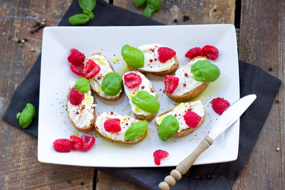Roll snacks starter