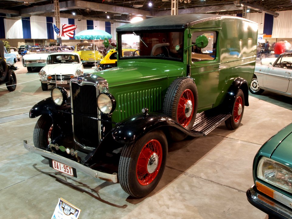 Bedford BYC Van (1938)