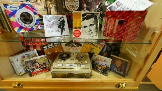 BecksIsleMuseumPickeringMusicBoxH1c