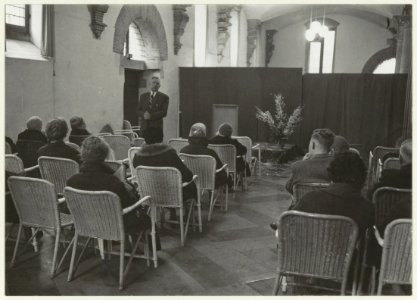 Bezinningsbijeenkomst in de Vleeshal. NL-HlmNHA 54008647