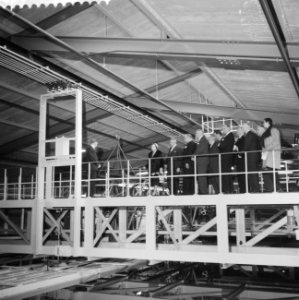 Bezoek aan het Nederlands Scheepsbouwkundig proefstation te Wageningen, rondgang, Bestanddeelnr 911-1112
