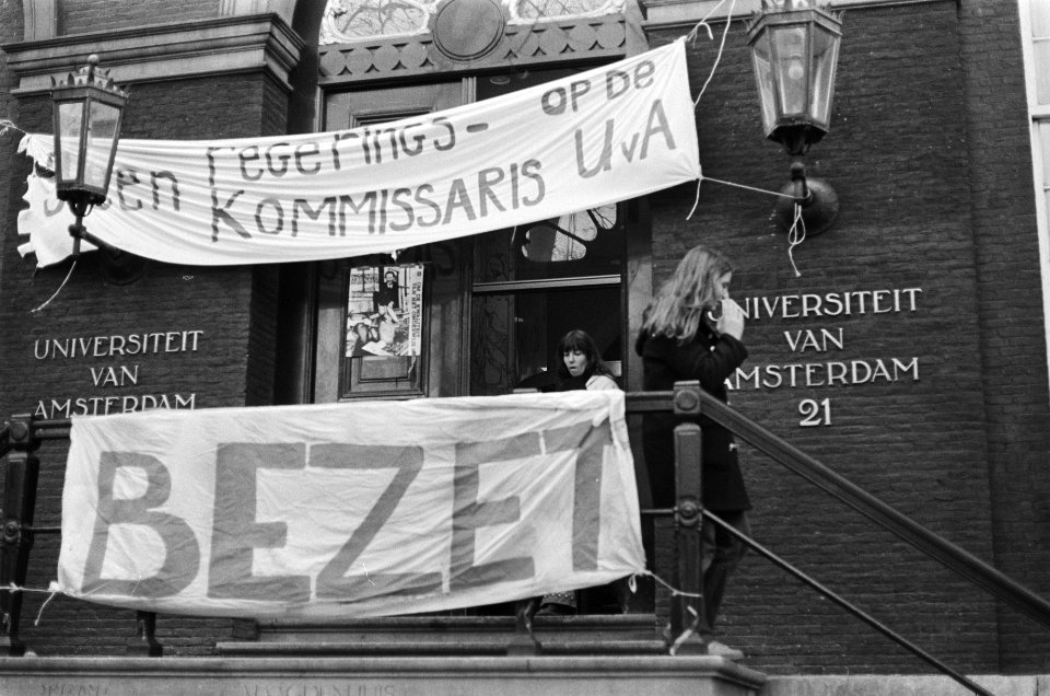 Bezetting Maagdenhuis uit protest tegen aantasting van inspraak in vakgroepen i, Bestanddeelnr 930-0097