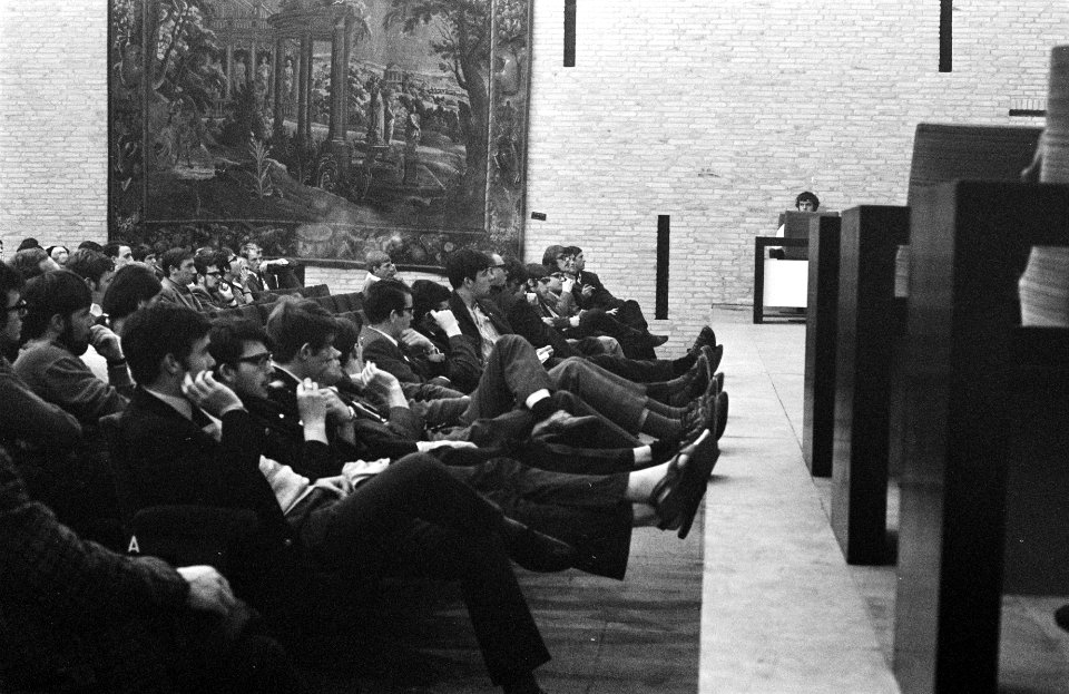Bezetting Tilburgse Hogeschool bord Oranje van boven, Rode Hogeschool, Bestanddeelnr 922-3628