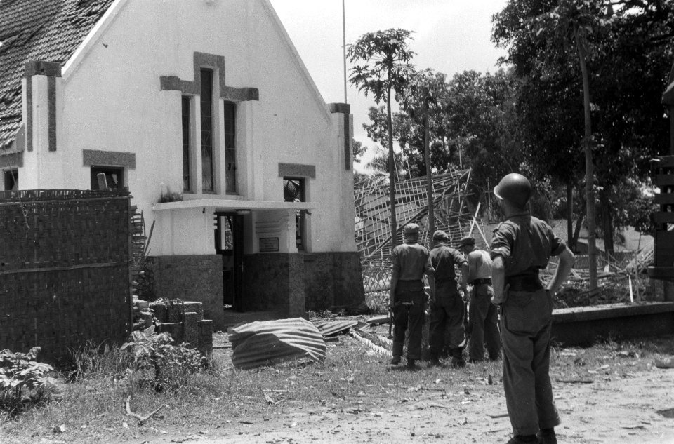 Bezetting van Blitar na Kepadjen en Wlingi, trokken Nederlandse troepen naar Bl, Bestanddeelnr 5324