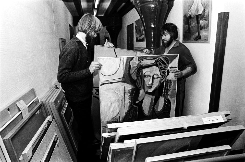 Bezetting van het kantoor BKB (Beheer Kunstwerken BKR Beeldende Kunst Regeling), Bestanddeelnr 930-5154