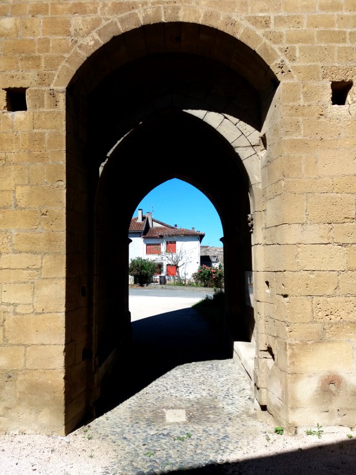 Beauchalot - Église - Sortie
