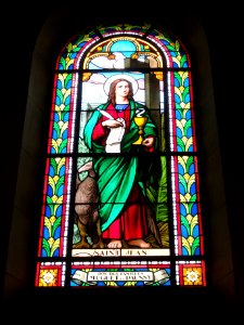 Beauvois-en-Vermandois (Aisne) église de l'Assomption, vitrail 01