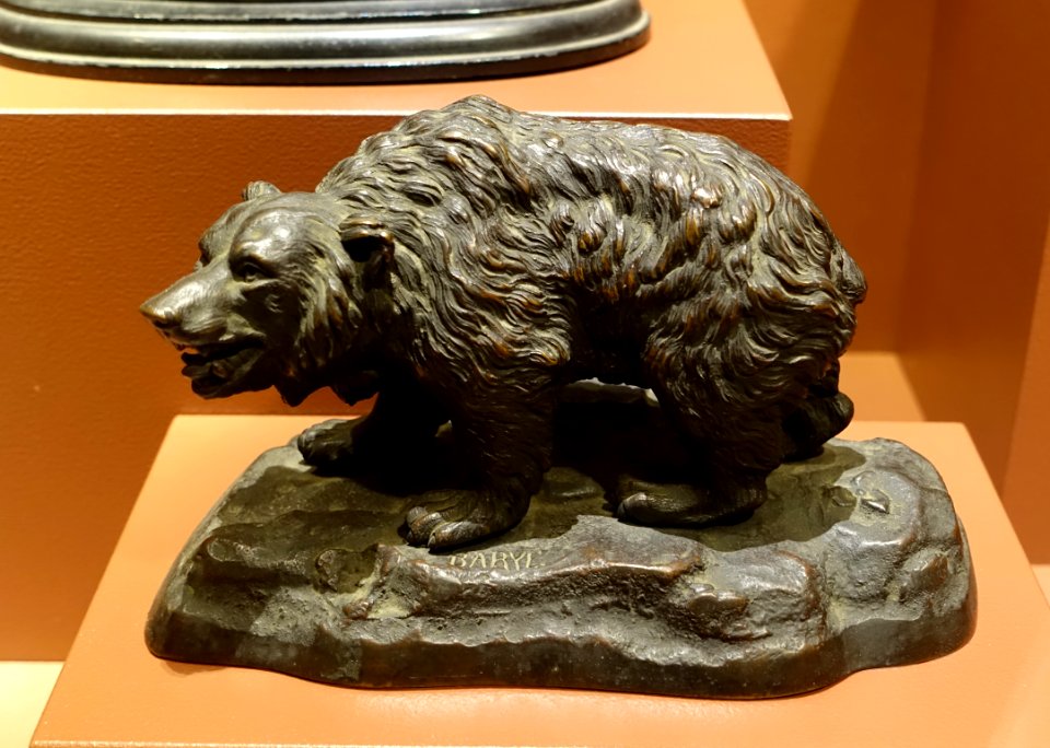 Bear by Antoine-Louis Barye, undated, bronze - Middlebury College Museum of Art - Middlebury, VT - DSC08142