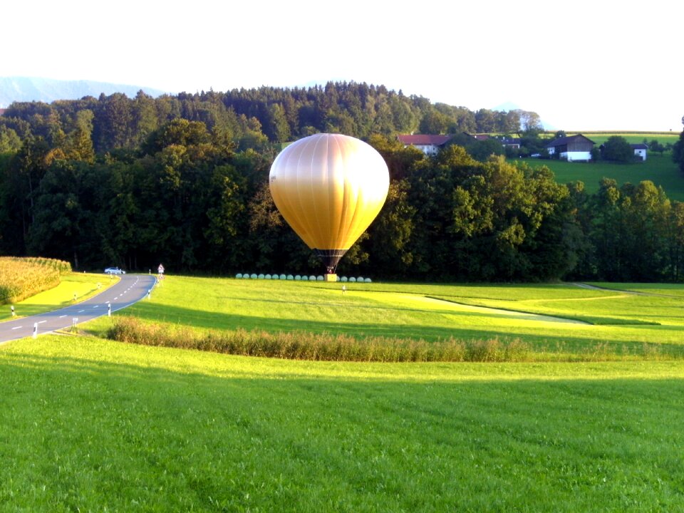 Hot air balloon sport landing