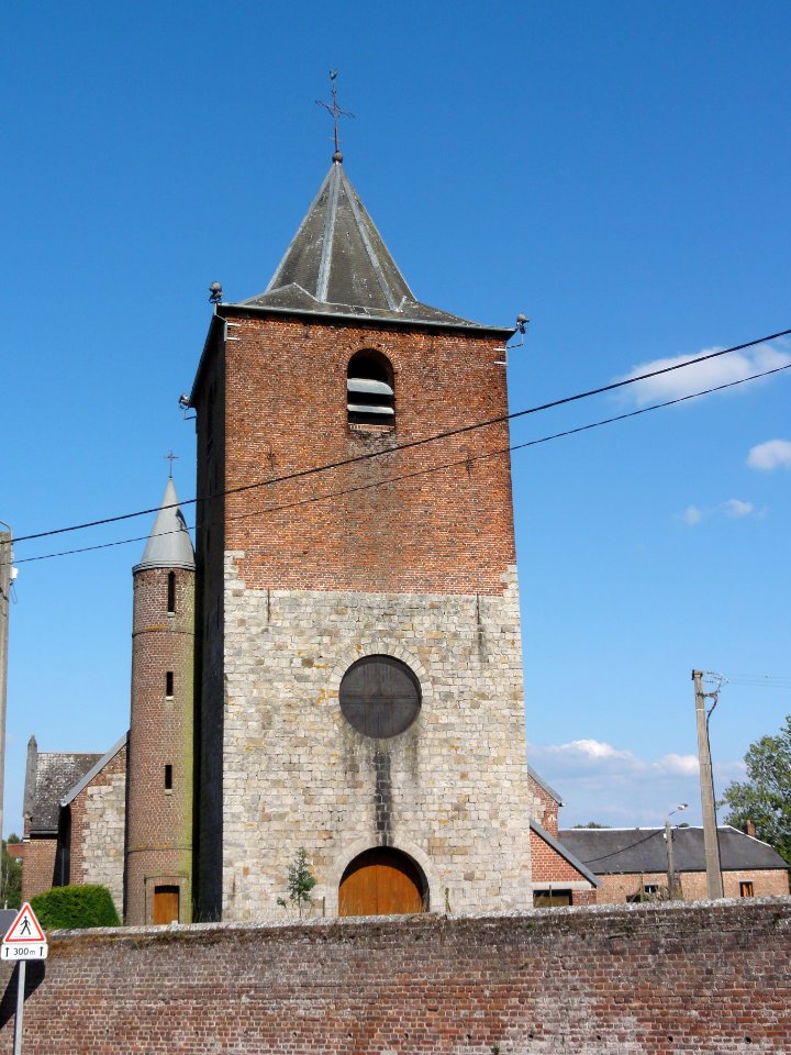 Beaudignies (Nord, Fr) église, façade