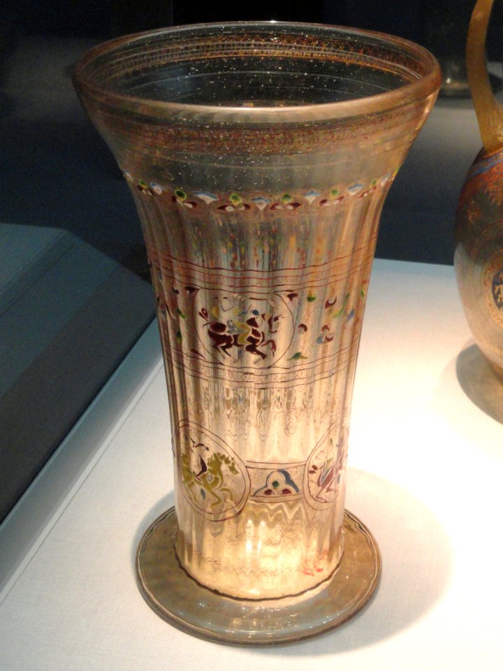 Beaker, Syria, Mamluk period, late 13th century AD, enameled and gilded glass - Freer Gallery of Art - DSC05250